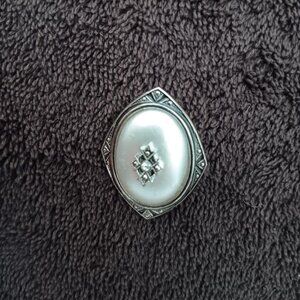 Vintage Signed Avon Faux Pearl Silver Tone Brooch/Pendant with Rhinestones